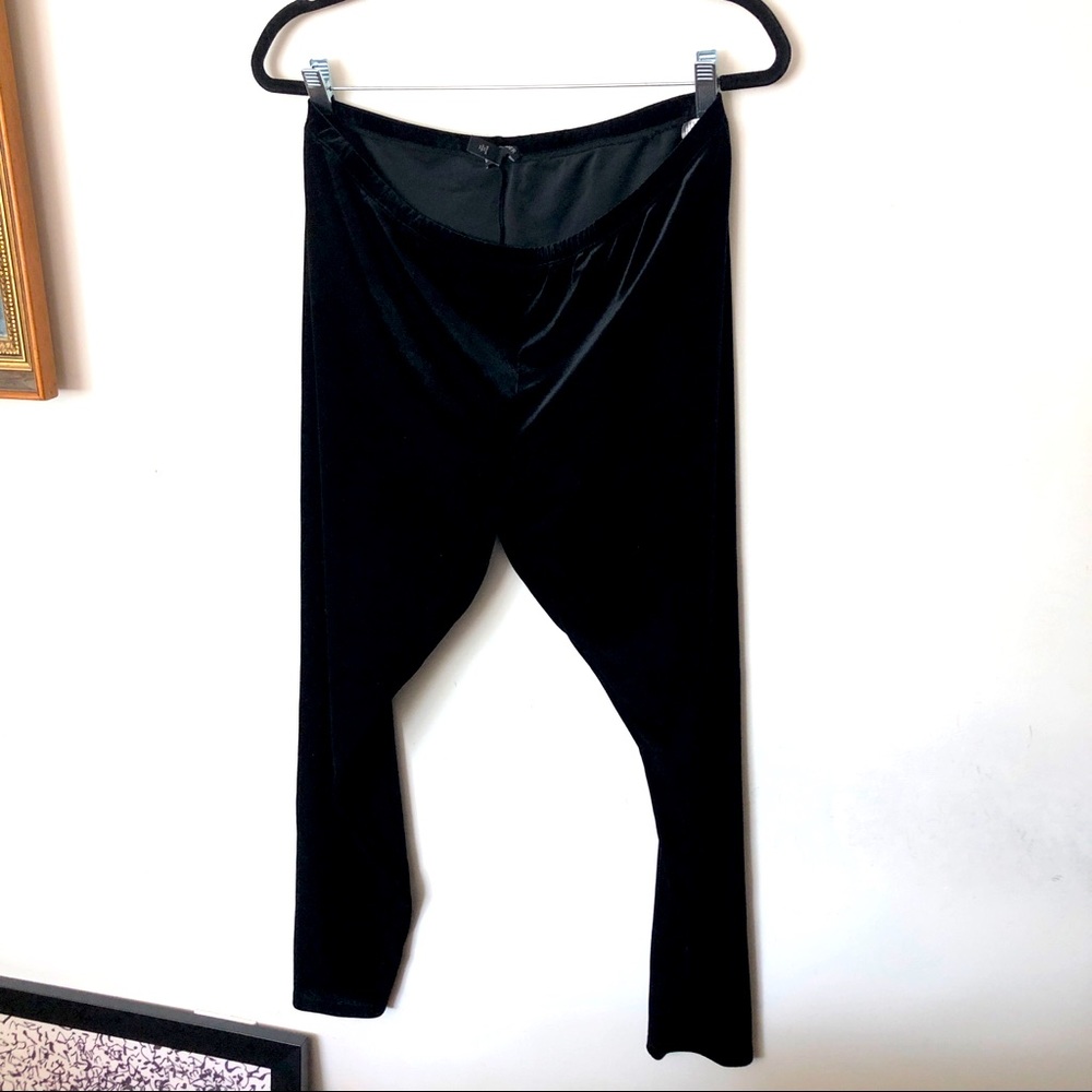 Eileen Fisher black velvet stretch leggings